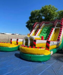 DOUBLE LANE WITH CLIMBING WALL